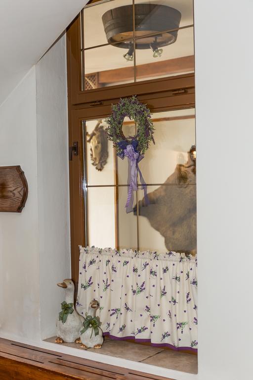 Penzion Gazdovsky Hostinec Topoľčianky Buitenkant foto