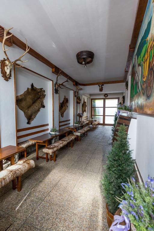 Penzion Gazdovsky Hostinec Topoľčianky Buitenkant foto