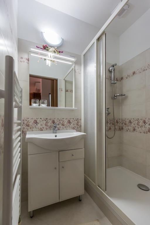 Penzion Gazdovsky Hostinec Topoľčianky Buitenkant foto